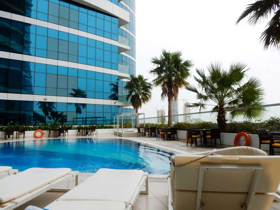 Dubai Novotel Pool