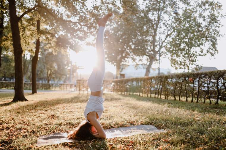 Yoga photoshoot Aachener Weiher Cologne